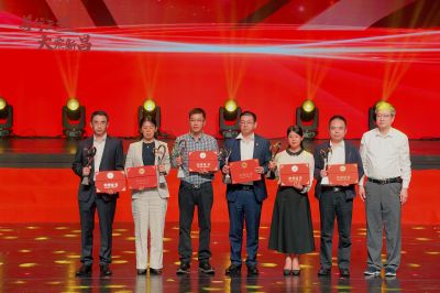 广东会gdh医药荣获“新昌慈善奖”慈善楷模企业贡献奖